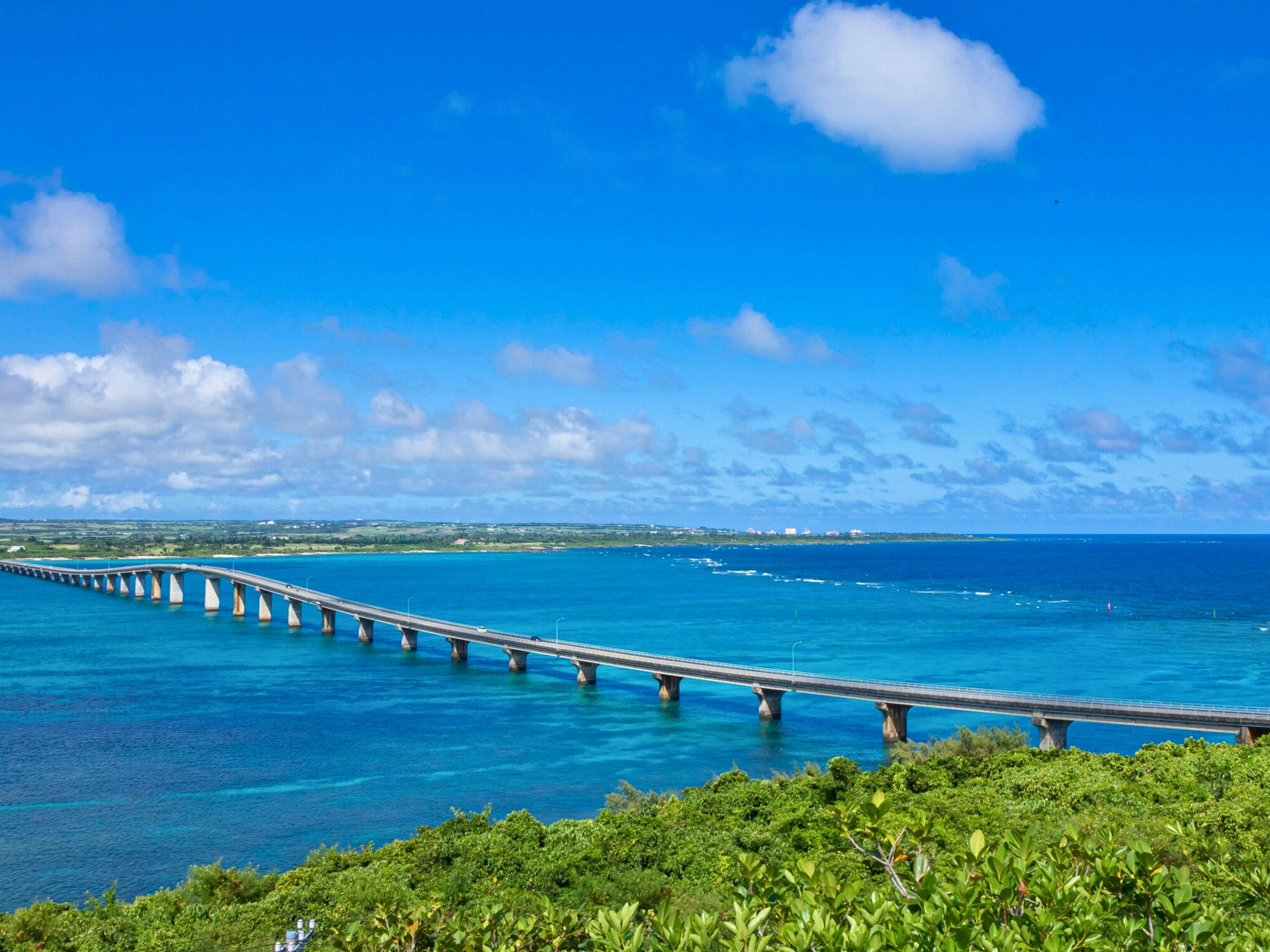 สะพานยาววิวสวยตระการตาเหนือทะเล