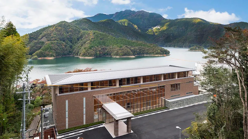 Sameura-so Lakeside Hotel
