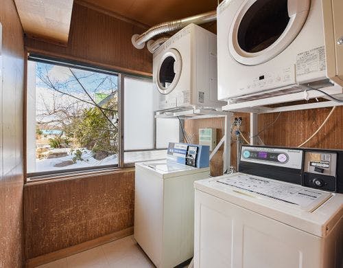 コインランドリー&乾燥機