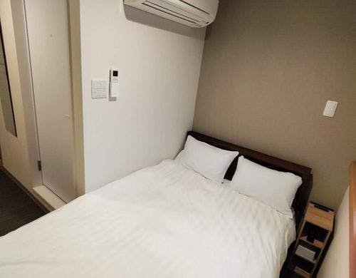 シングル部屋、チューナーレステレビ