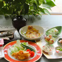 다채로운 색감으로 아침에 입맛을 돋웁니다.