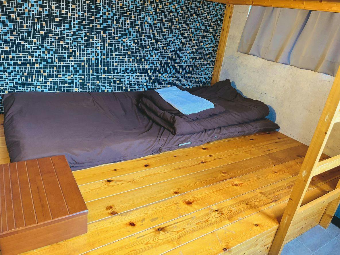 R Hostel Namba South