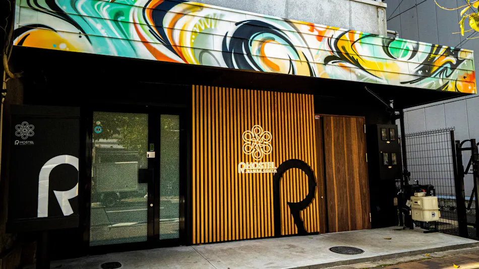 R Hostel Namba South