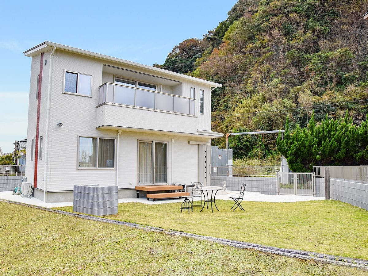 *คอทเทจ [ดอกไม้] ภายนอก