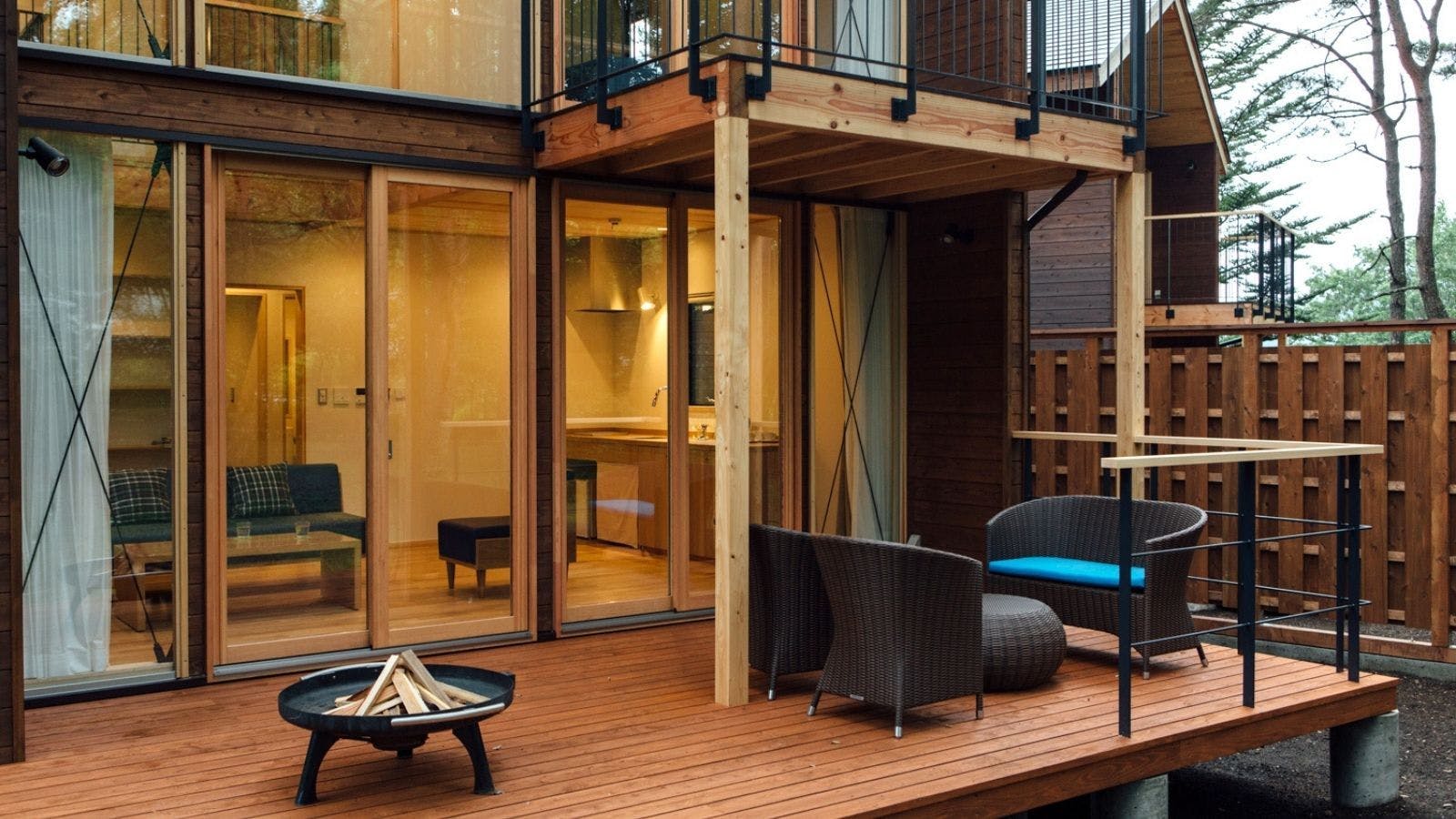 Cottage Grand Auberge Deck