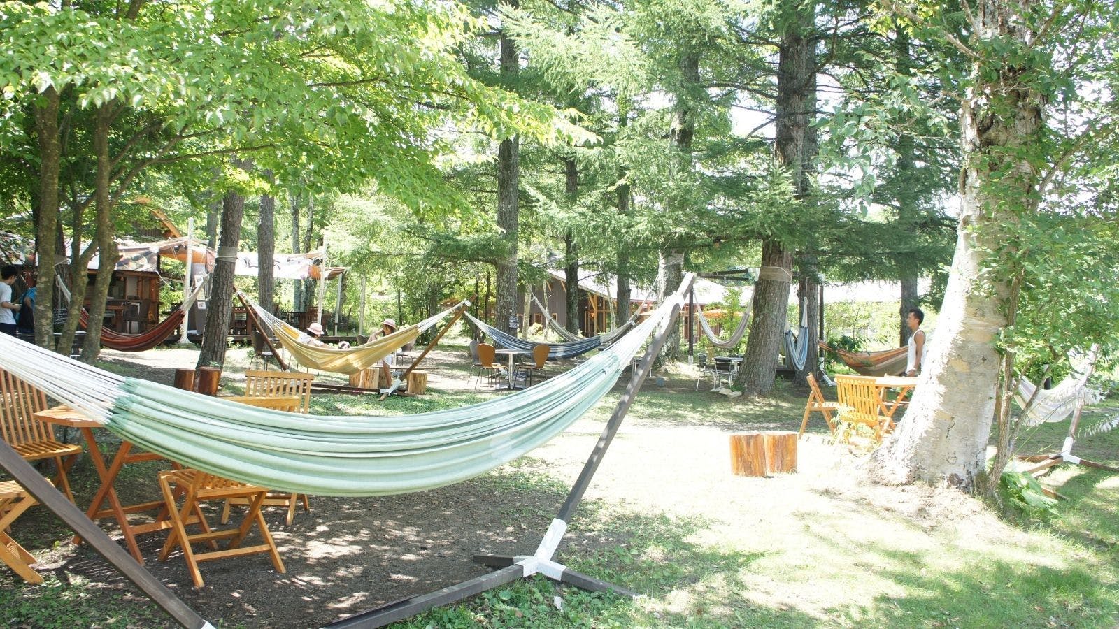 คาเฟ่เปลญวน