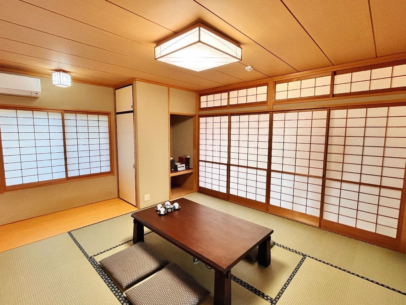Kashibesso Hanatsumuri