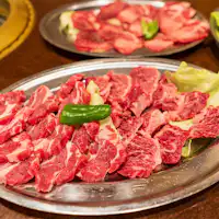 Iida adalah bandar yakiniku.
