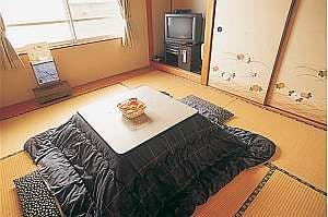 เรามีบริการส้มแมนดารินแบบดั้งเดิมพร้อมโคทัตสึ