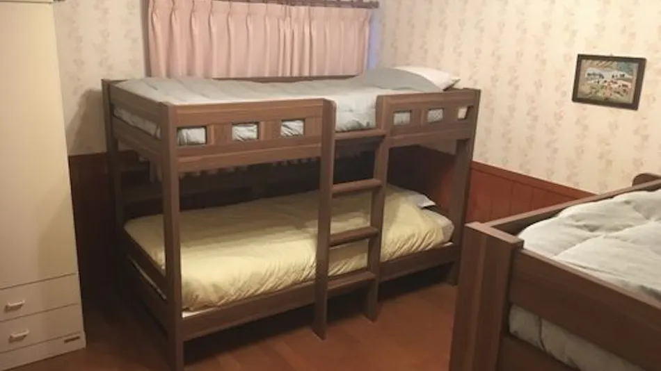 GUESTHOUSE CAFE&BAR UNILA