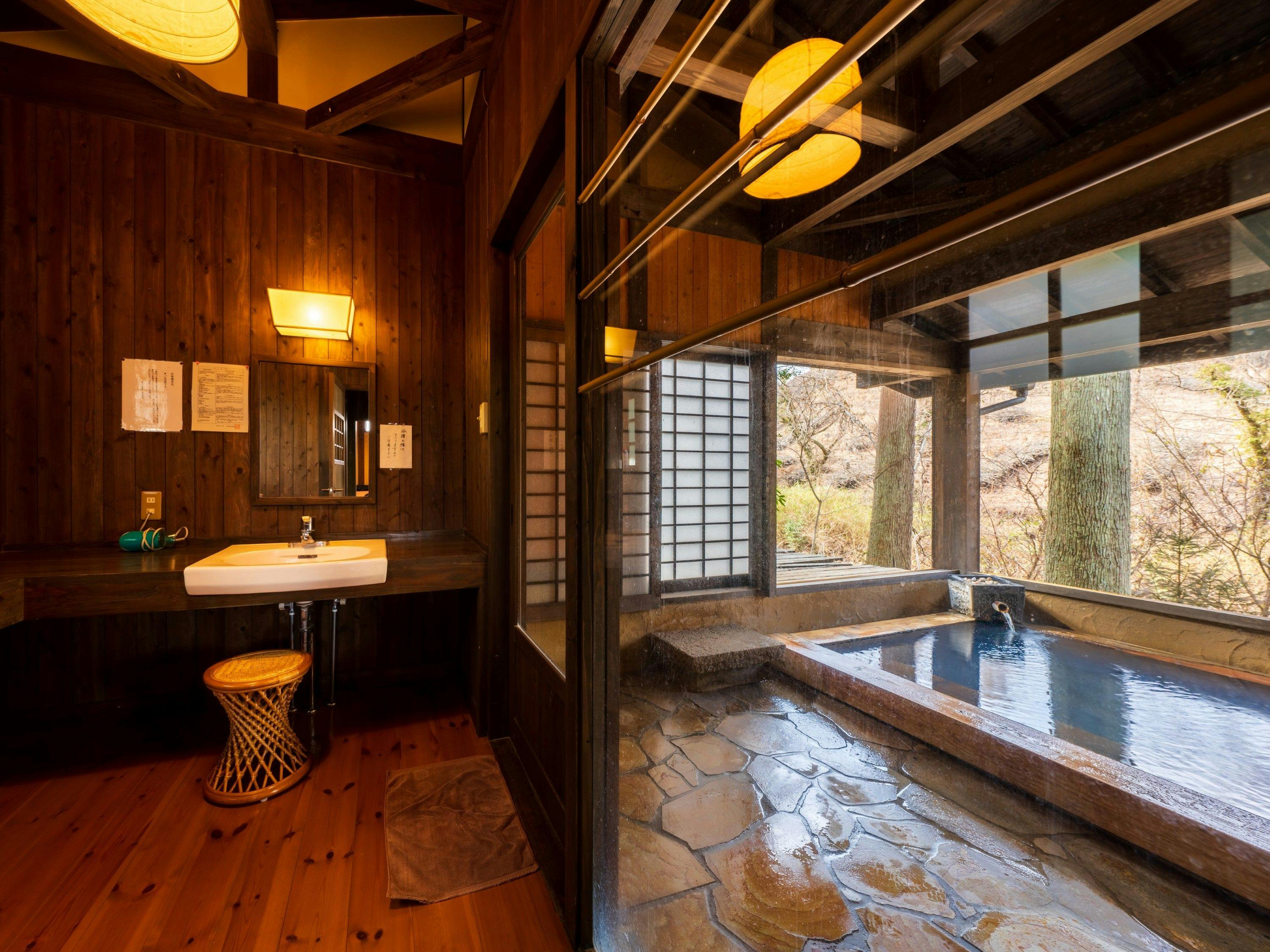 Takitsubo Onsen Ruri no Yu