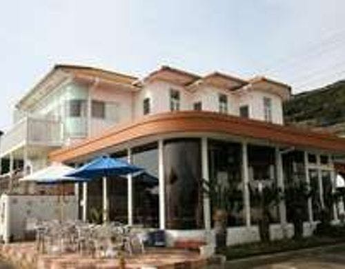 海から３０M・潮風が心地よい