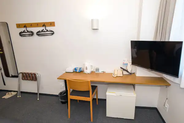 นิว สแตนดาร์ด ซิงเกิล พร้อมโต๊ะทำงาน