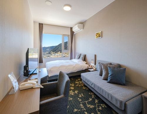 ダブルルーム｜定員2名 18平米