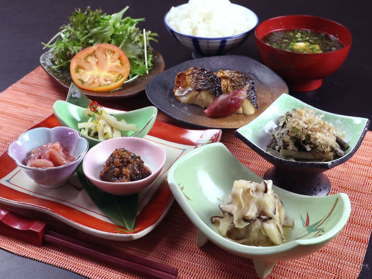 Yasuishi Onsen Otaya