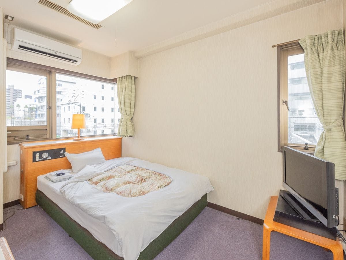 มีห้องน้ำและห้องสุขา
เตียงขนาดเซมิ-ดับเบิล