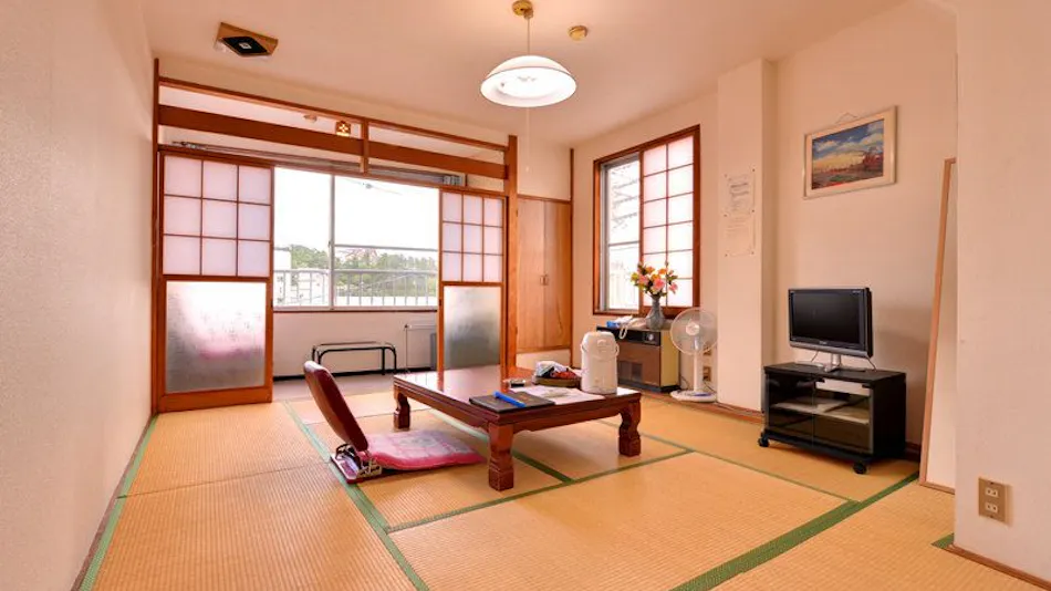 Kusatsu Onsen Two Types of Hot Springs Iijima Inn