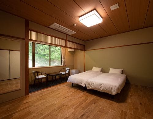 和洋室10畳お風呂付きのお部屋