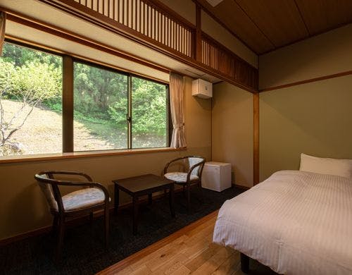 和洋室10畳お風呂付きのお部屋