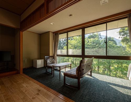 和洋室10畳のお風呂付きのお部屋