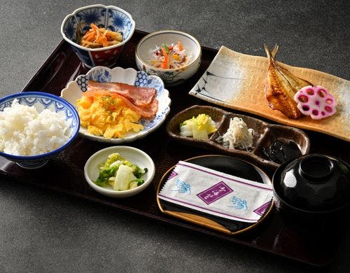 基本的な朝食メニューです