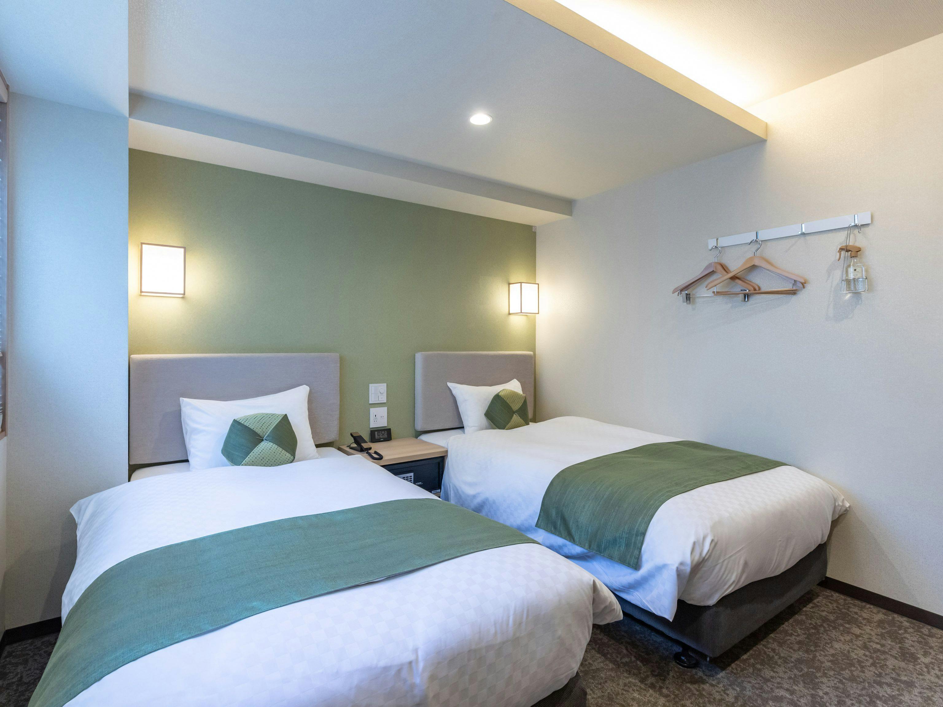 【Dilarang Merokok】Kamar Twin