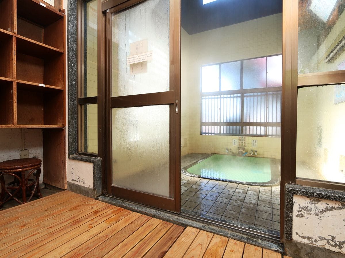 Pusat untuk tur pemandian luar (Nitta no Yu hanya 2 menit berjalan kaki)