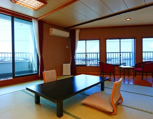 海が見える和室（バス・トイレ付）203号室