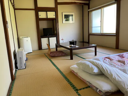 ห้องสไตล์ญี่ปุ่นย้อนยุคยุคโชวะ (10 เสื่อทาทามิ)