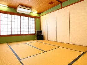 割烹旅館　観月荘