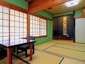 割烹旅館　観月荘