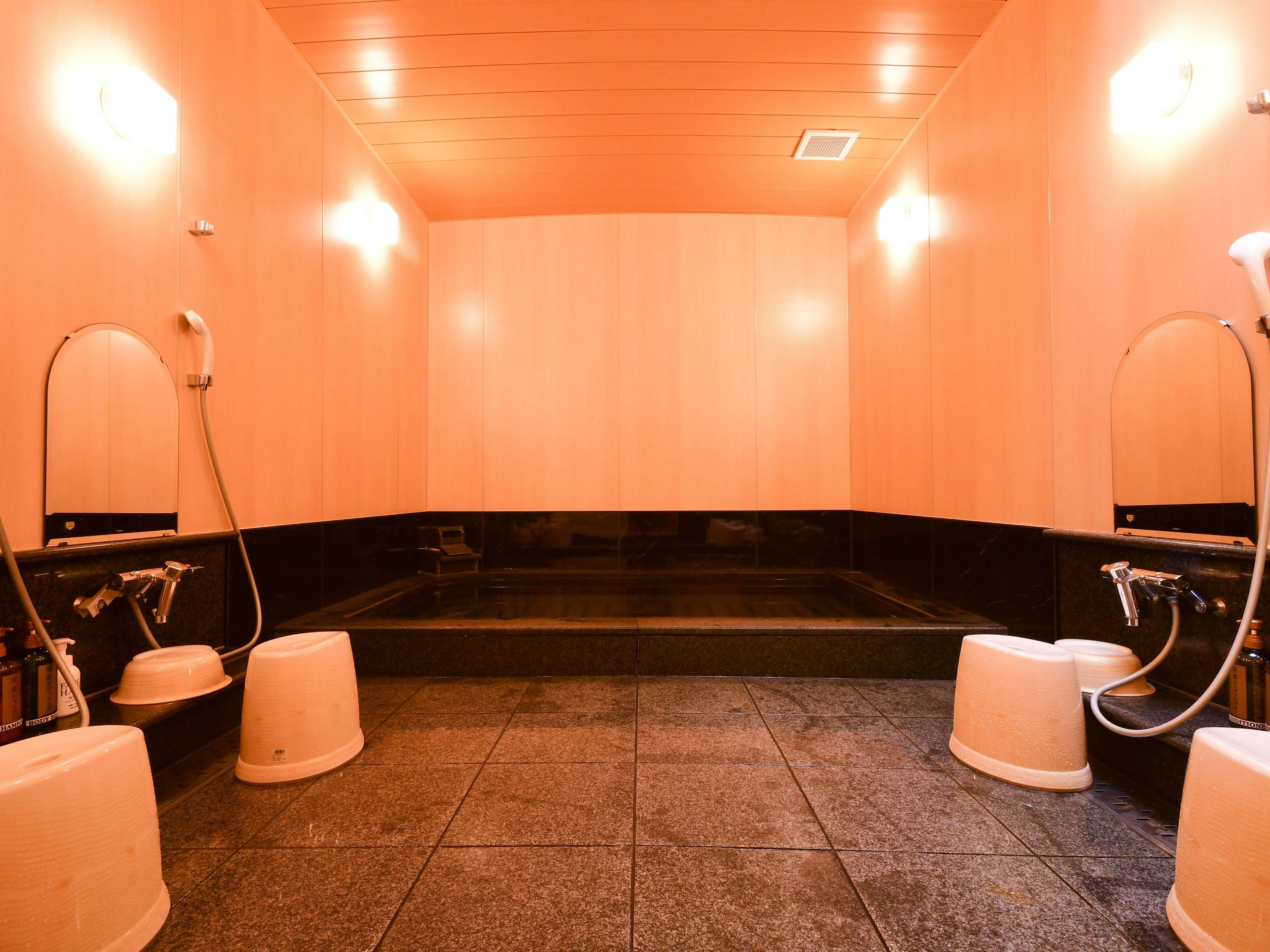 ห้องอาบน้ำรวม