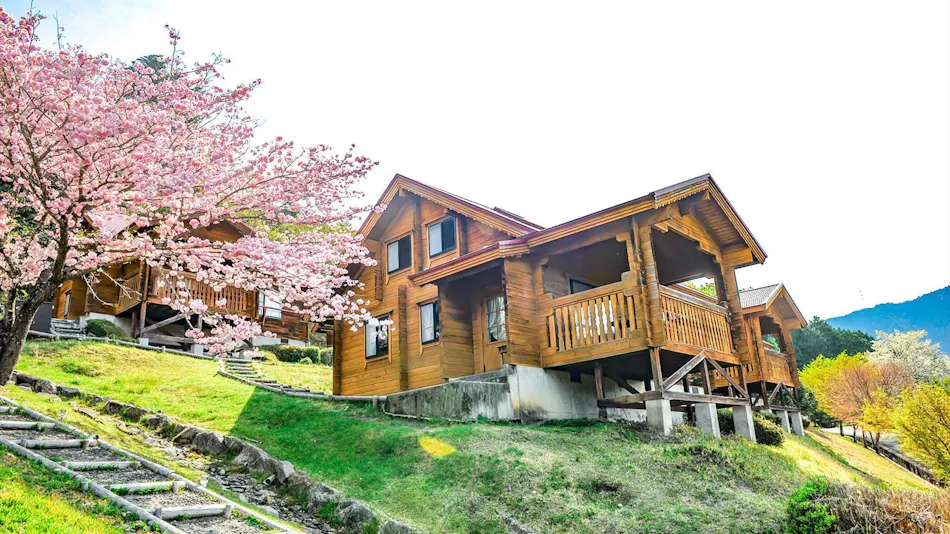 Sponic Park Ichinomiya Kunimi Hill Mountain Lodge