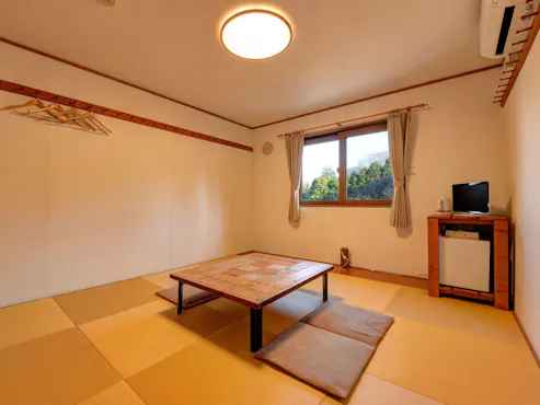 *ห้องพัก (ห้องสไตล์ญี่ปุ่น 10 เสื่อทาทามิ)