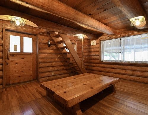 AB棟ログハウス