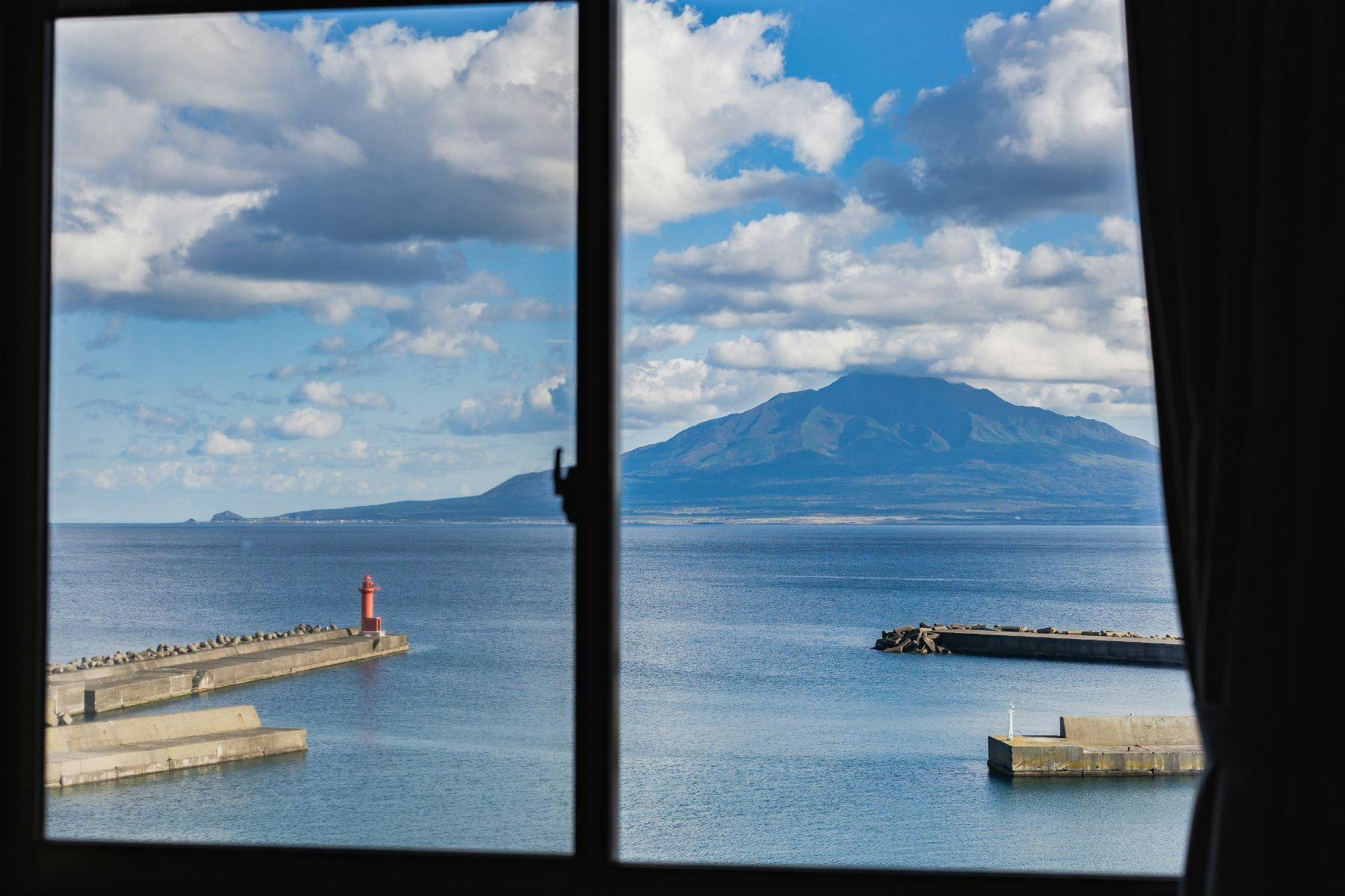 객실에서 보이는 리시리 후지.