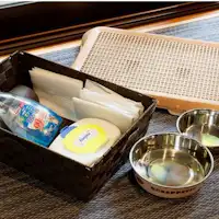 也提供狗狗用品。