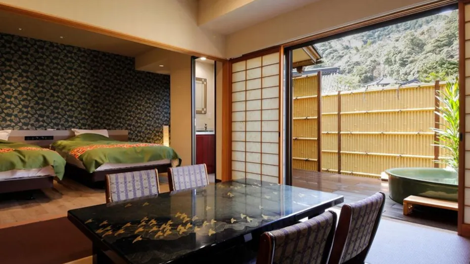 Kinosaki Onsen Hanamandara