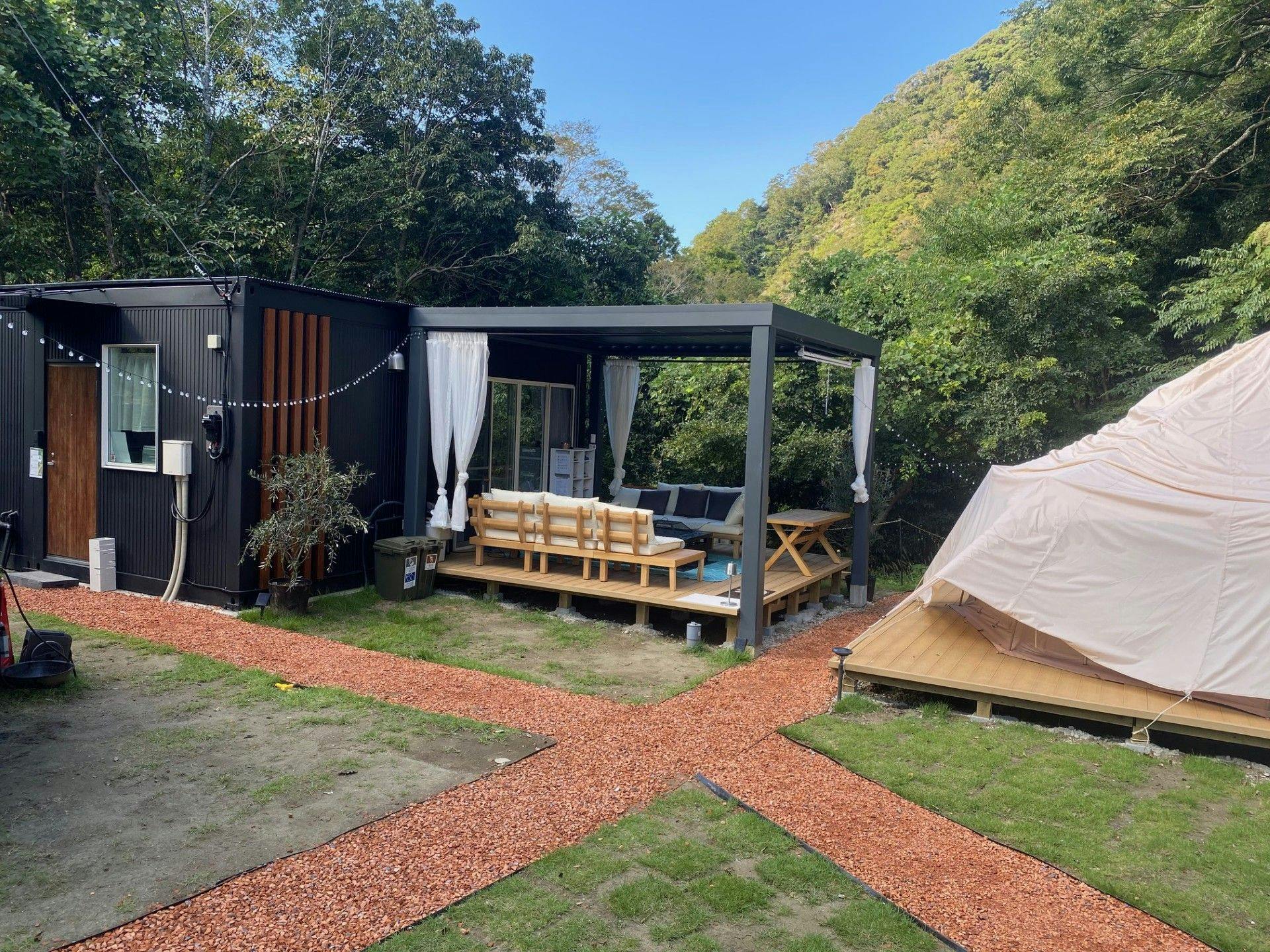 ภายในสิ่งอำนวยความสะดวกของริเวอร์ไซด์ลอดจ์