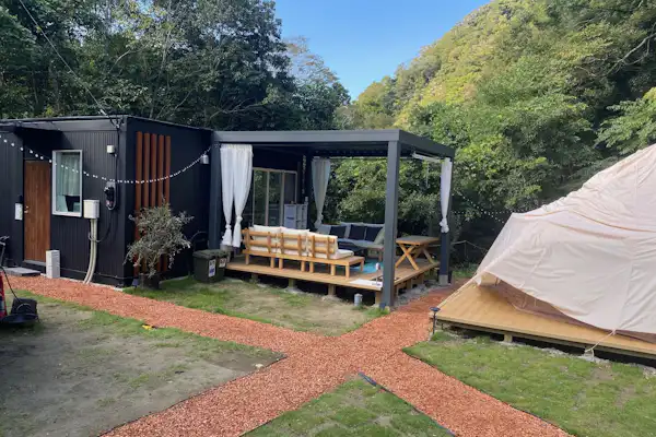 河畔小屋的設施內