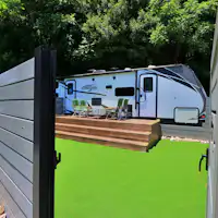 【트레일러 하우스】