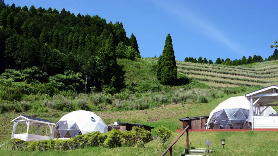 Minami Aso Blue Bee Garden