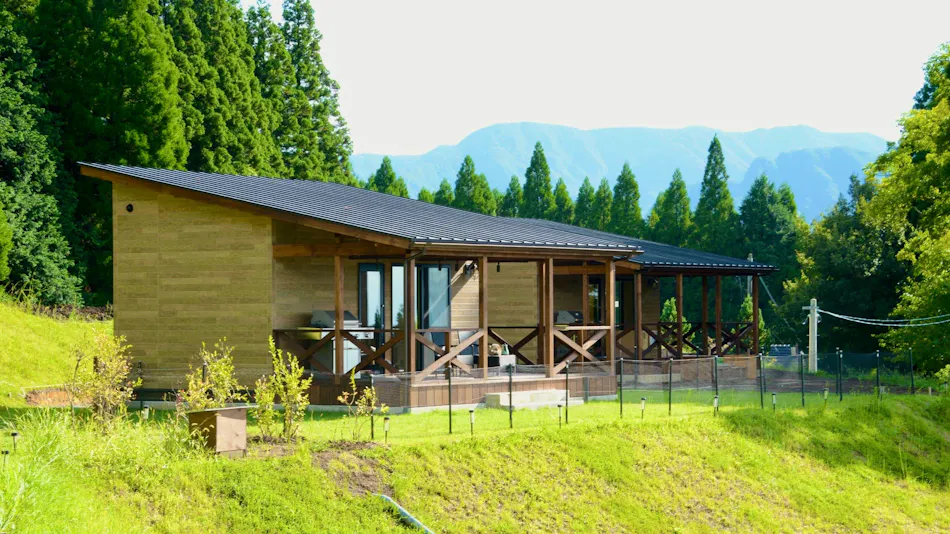 Minami Aso Blue Bee Garden