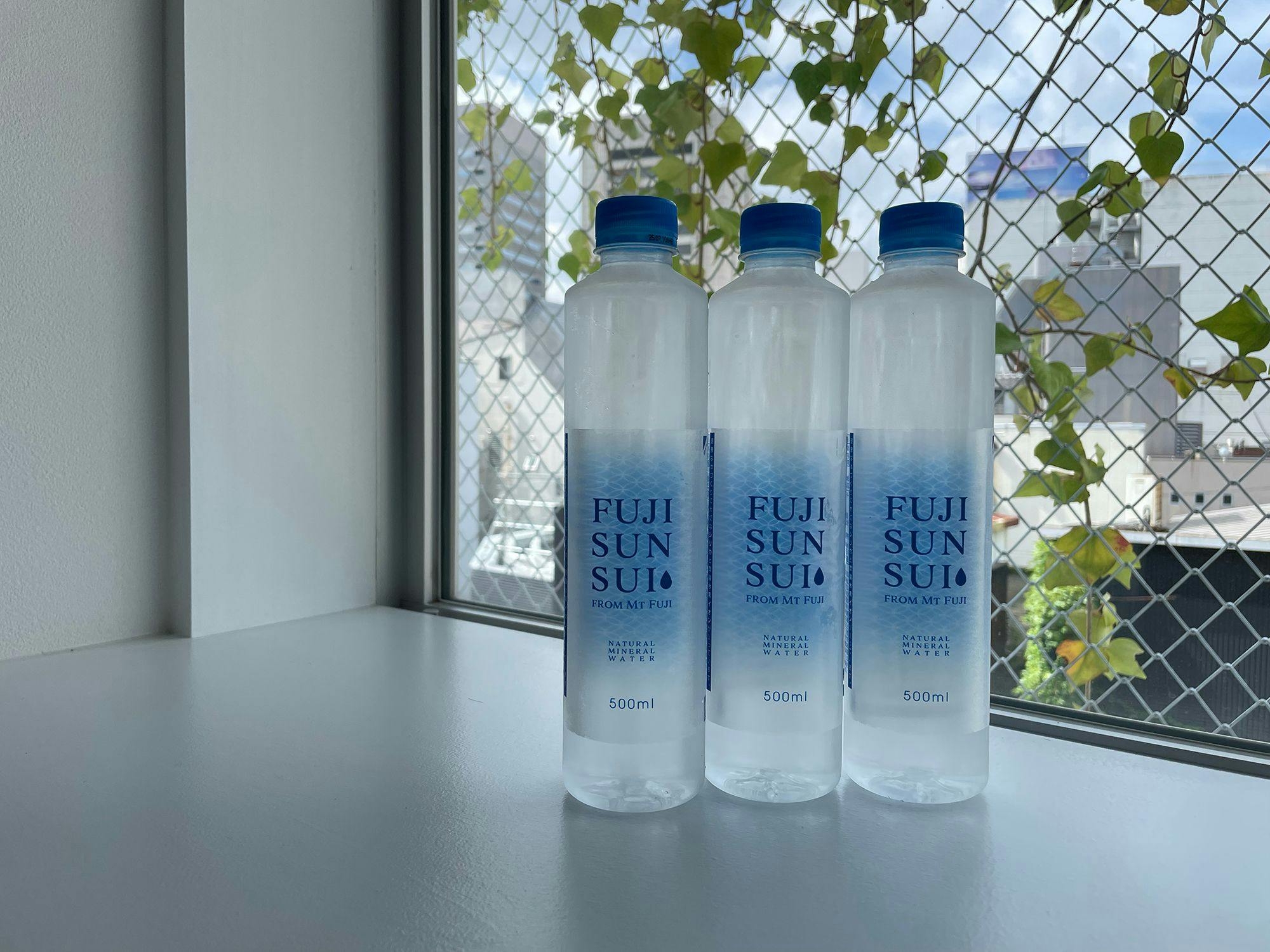 ขวดน้ำพลาสติก