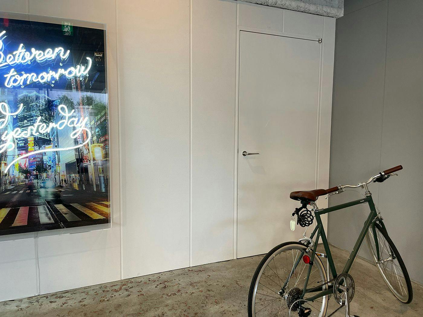 ทางเข้า + จักรยาน