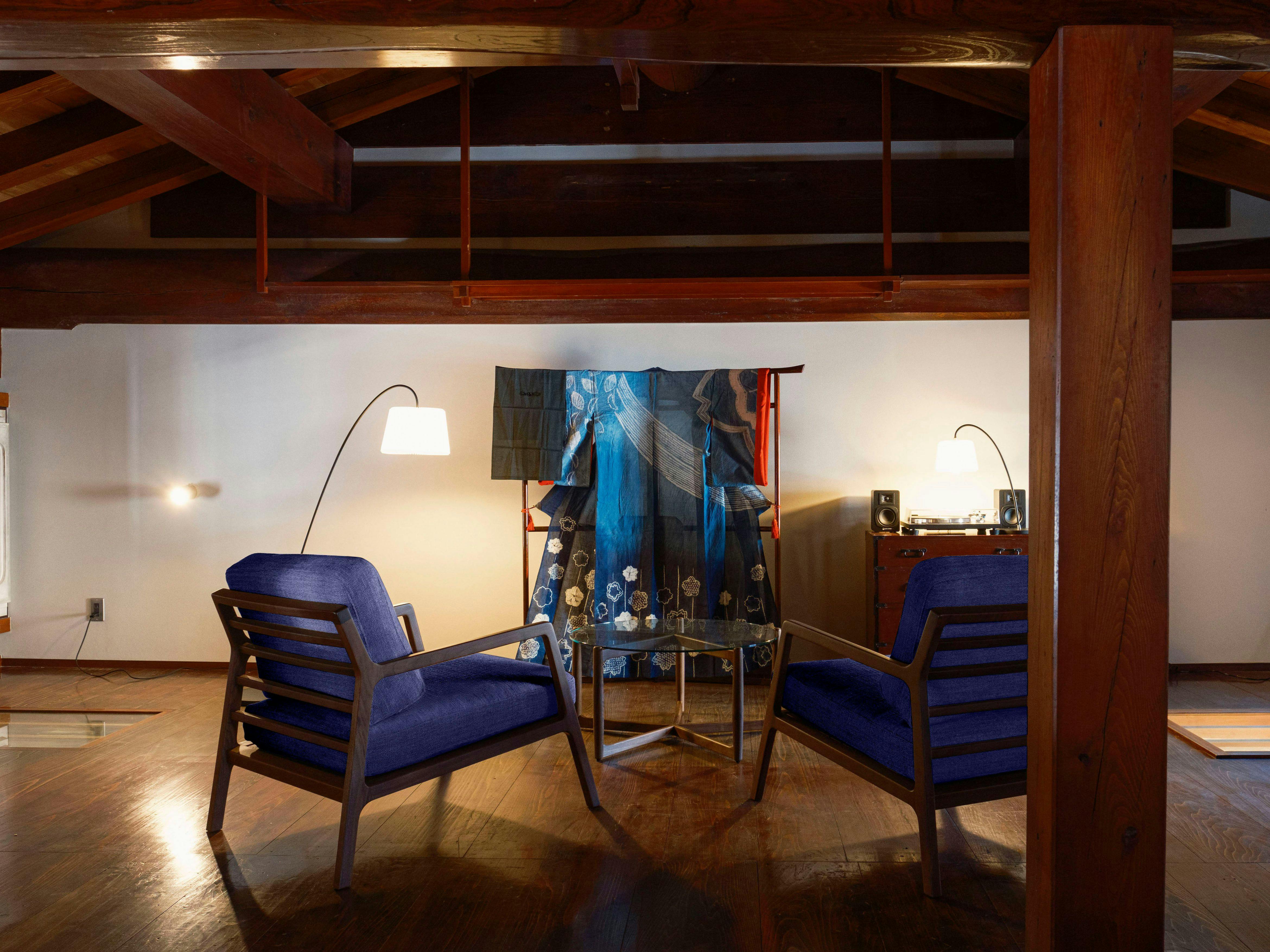 จัดแสดงชุดบงโอโดริพิเศษในห้องเมซอนเน็ตชั้น 2