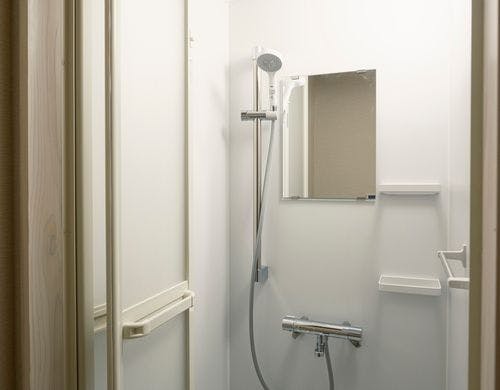 バンク/ボックスルームのシャワールーム