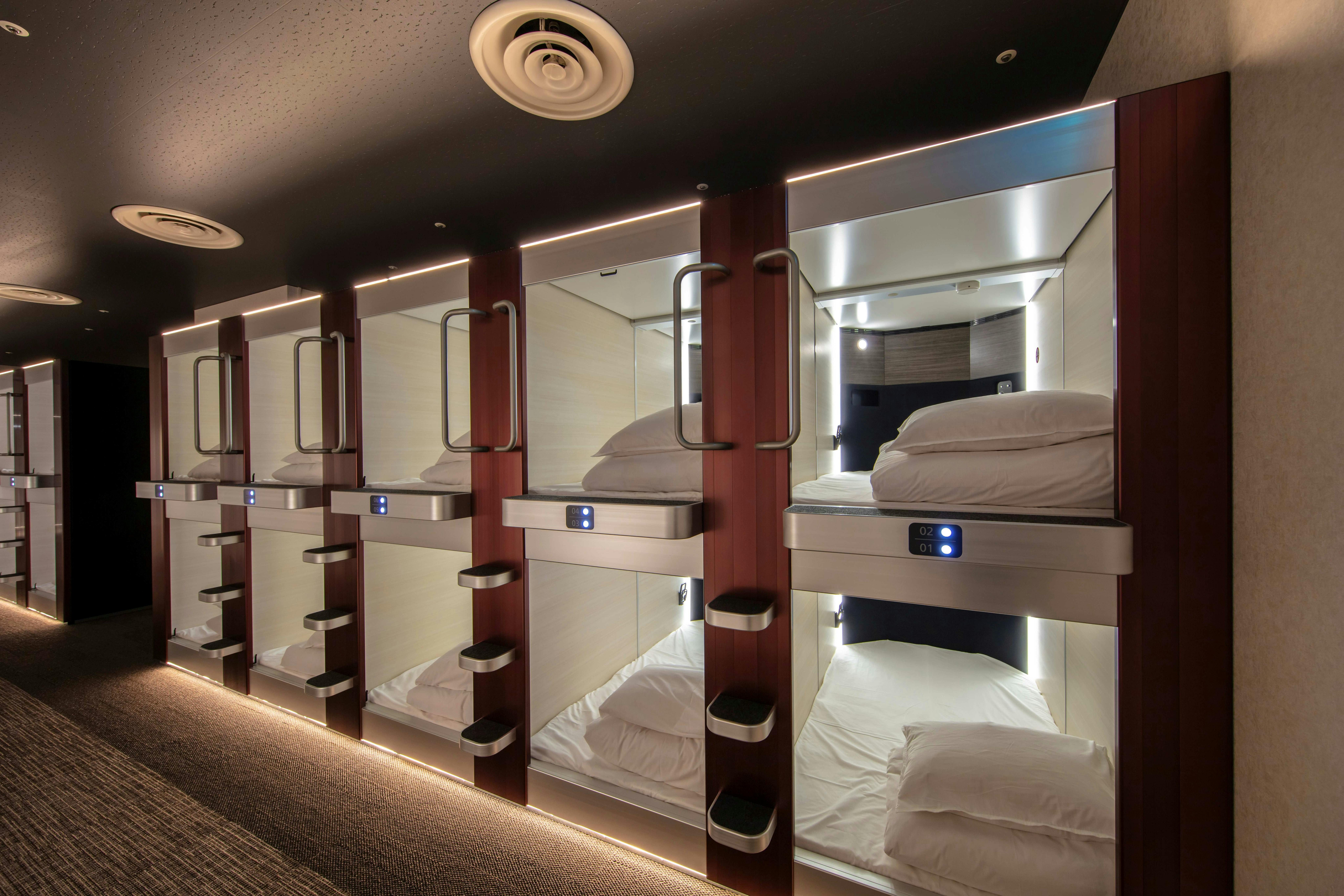 ห้องพักแบบแคปซูล