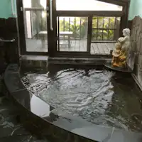 *【Pemandian Dalam Ruangan】