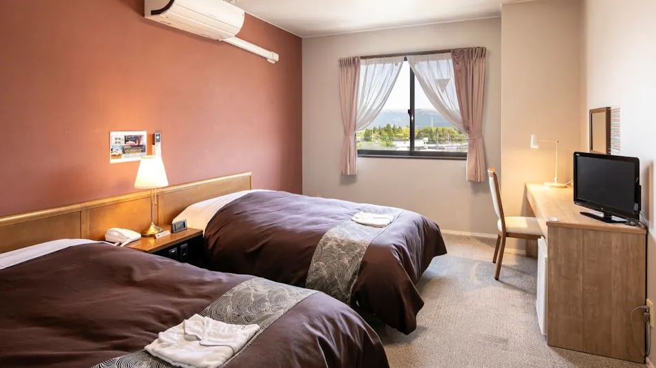 Hotel Sun Crown Ooaso